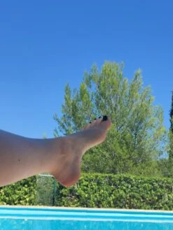 Mes Pieds En Vacances.. Ongles Noirs Sexy